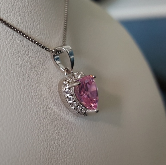 Pink Cubic Zirconia Heart Pendant. - Picture 3 of 7